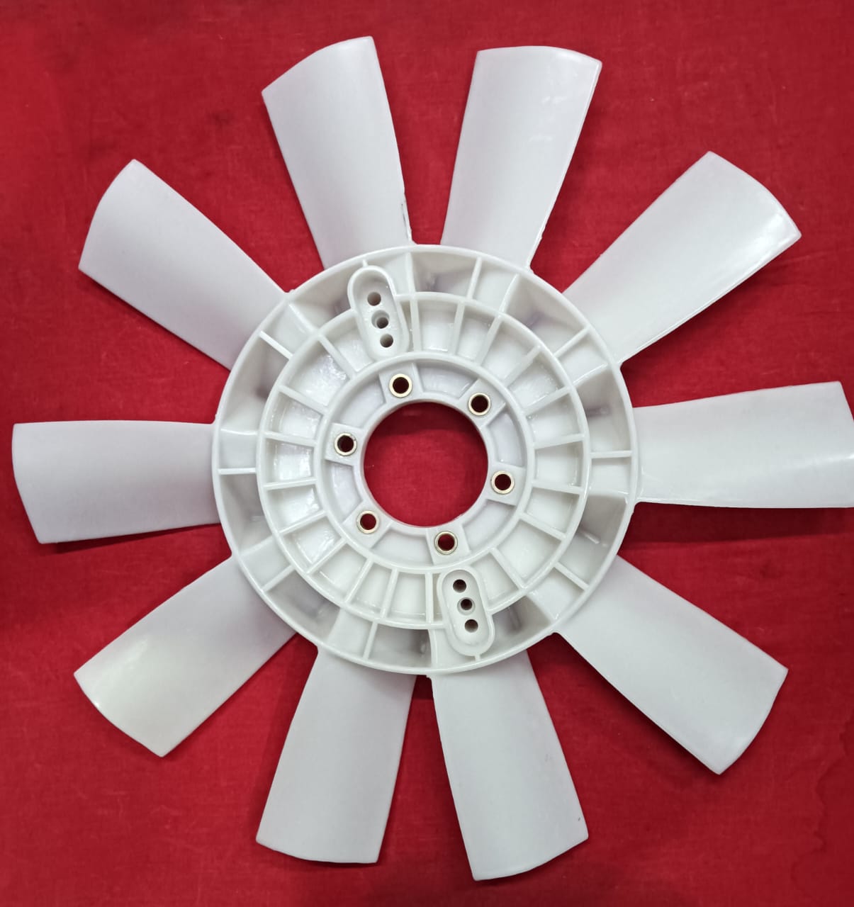 FIAT TRUCK RADIATOR FAN