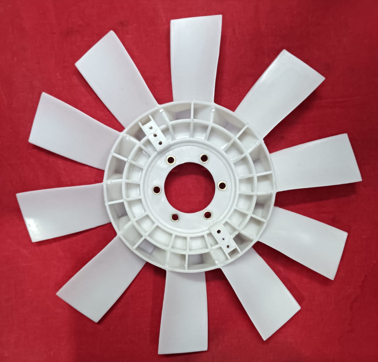 FIAT TRUCK RADIATOR FAN