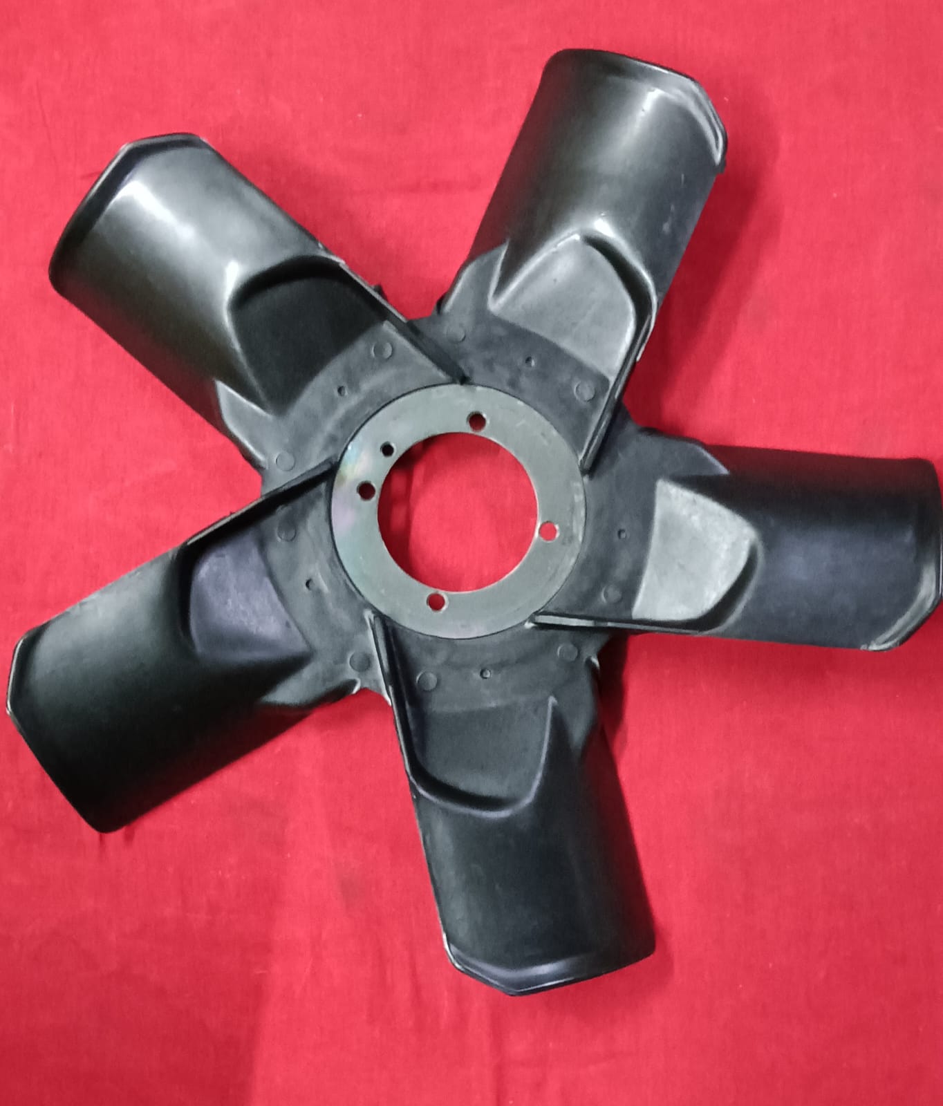 L&T MACHINERY RADIATOR FAN