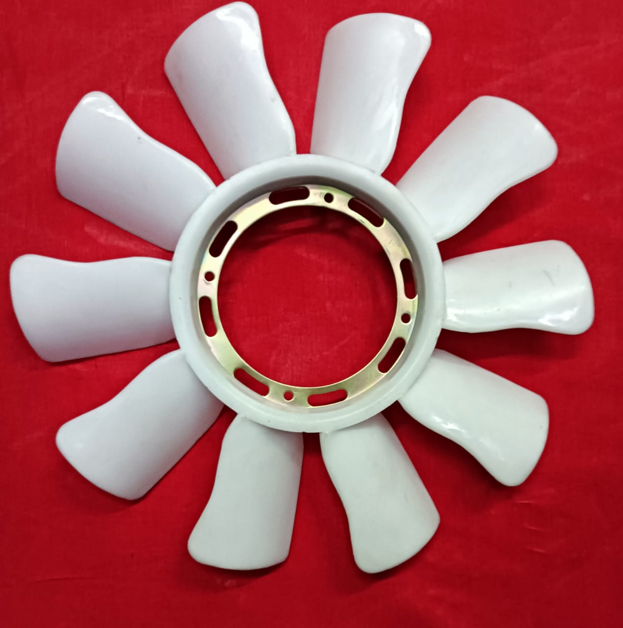 EICHER CANTER AUTOMATIC 10 BLADE