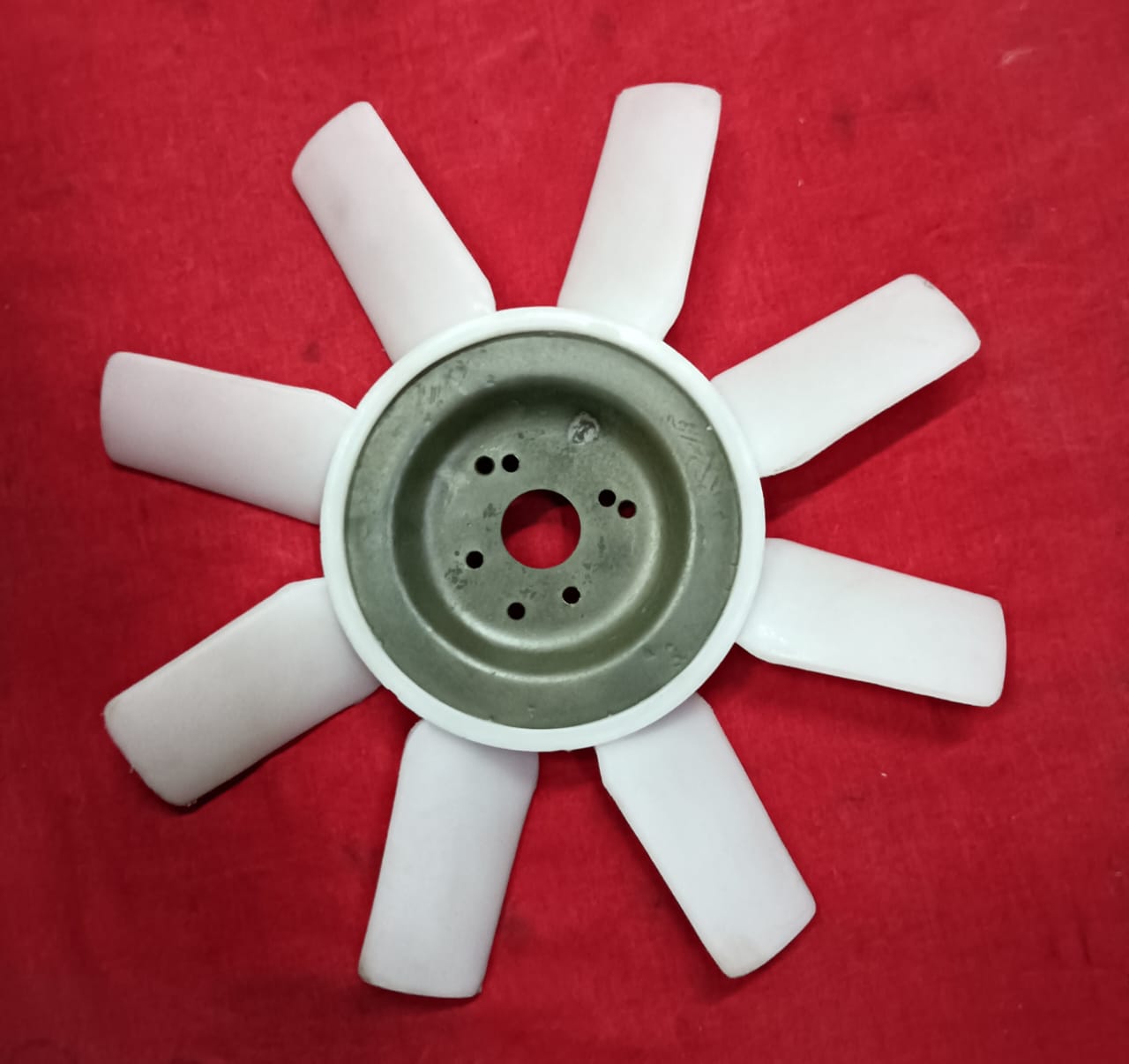 MAHINDRA BOLERO