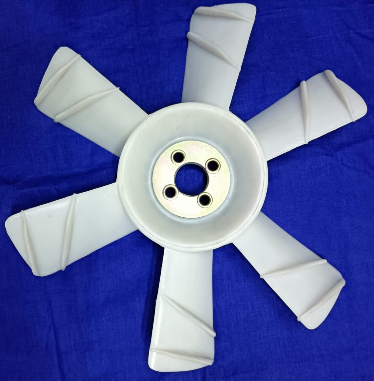 DCM TOYOTA RADIATOR FAN